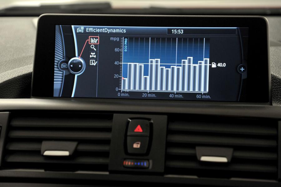  BMW 118i Sport Line 2011 года  (фото 7 из 185)